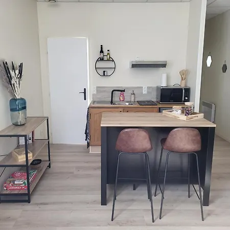 Bulle Cosy Avec Terrasse Et Parking Prive Διαμέρισμα Ταρμπ